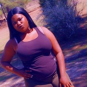 Meet your Posher, Jonesha